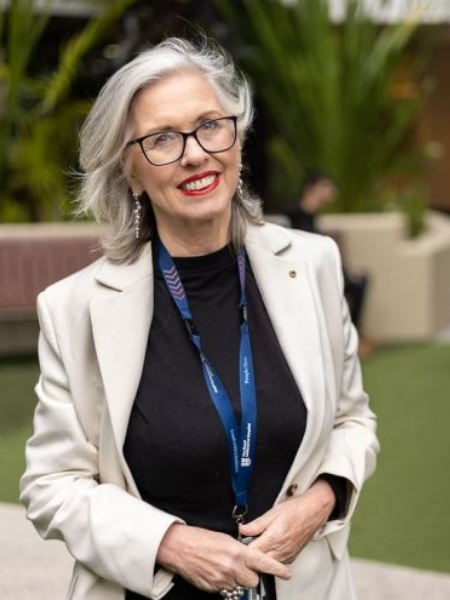 Christobel Saunders